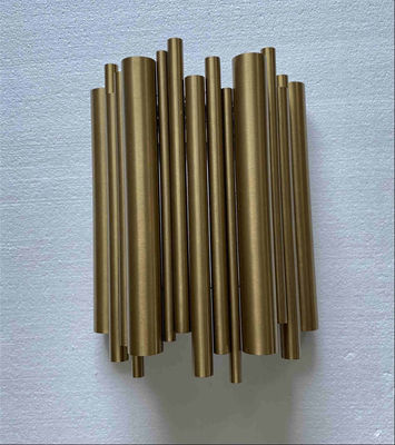 Sconces τοίχων των δημιουργικών σχεδίου σύγχρονων χρυσών οδηγήσεων σωλήνων για το καθιστικό