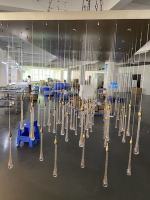 Βόρειο διπλό κτίριο φωτεινό πολυτελή κρυστάλλιο δημιουργικό νερό σταγόνα πολυέλαιο