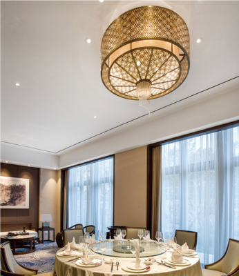 Μη τυποποιημένο Custom Hotel Εστιατόριο Landelier Bar Hotel Club Κινέζικο Hot Pot KTV Μεγάλο ύφασμα Τέχνη Ιδιωτικού δωματίου κουτί Φως στυλ Rattan κυκλικό φως οροφής LED